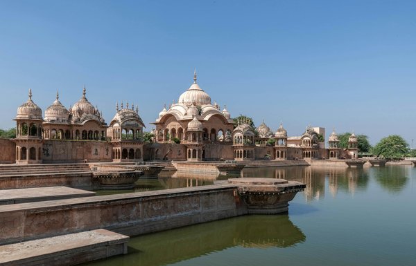 Quelles croisières permettent de découvrir les traditions de fabrication de vin en Italie?